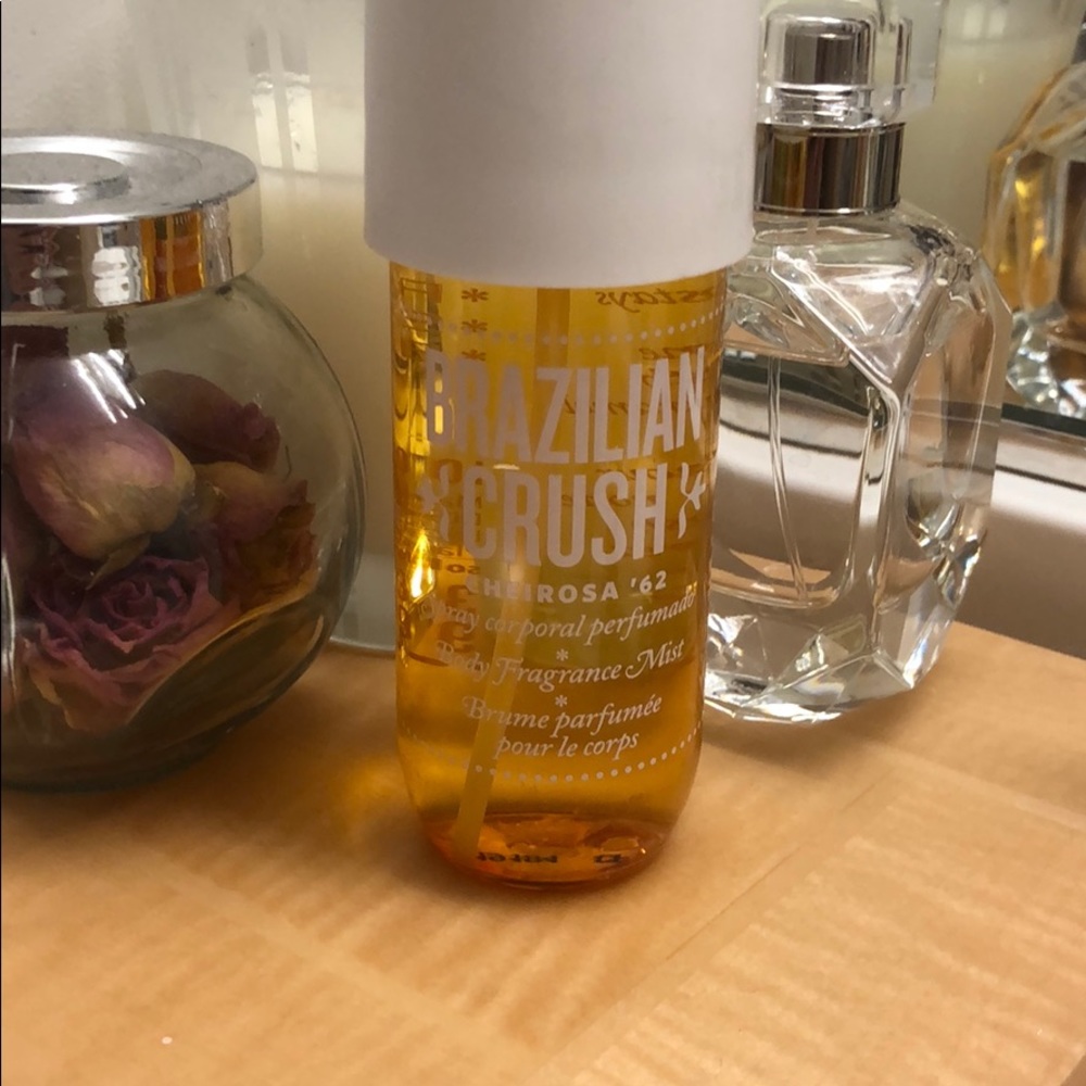 2/$20 Brazilian crush sol de janeiro spray